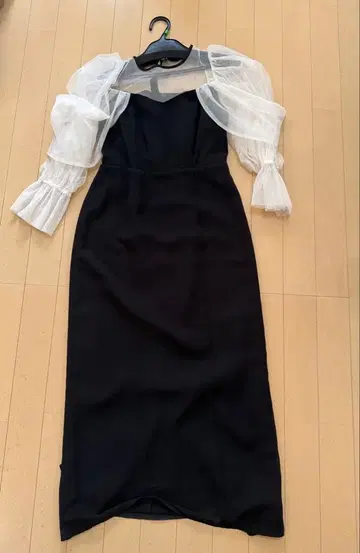 엘레강트 블랙 드레스 슬리브 포함