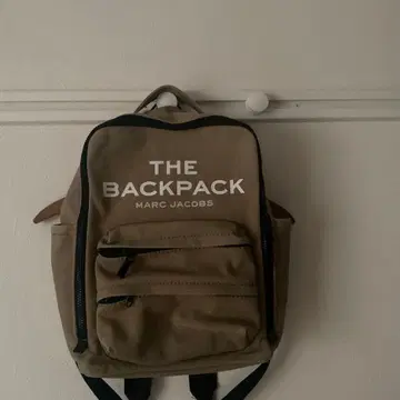 MARC JACOBS 더 백팩 베이지