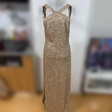 골드 스팽글 타이트 드레스