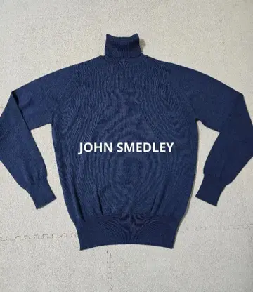 JOHN SMEDLEY 메리노울 터틀넥 하이 게이지 니트