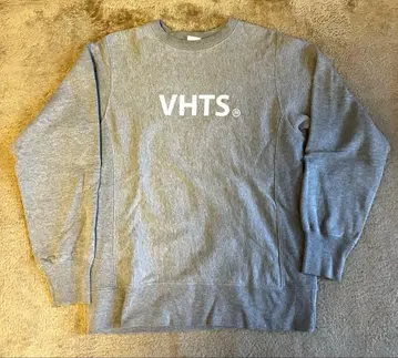 VHTS 맨투맨 트레이닝복