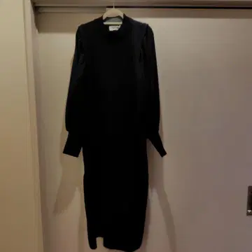 MEDOC 블랙 니트 롱 원피스