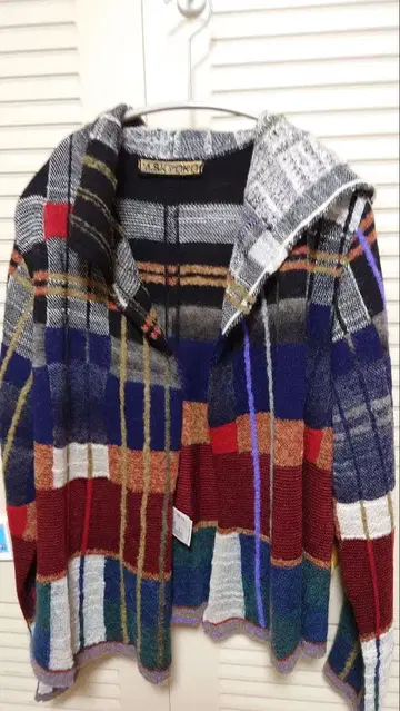 미사용 새상품 엠앤쿄코 멋진 니트 가디건