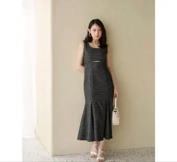 MERCURYDUO 컷 아웃 트위드 머메이드 원피스