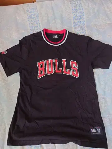 NBA 3PEAT CHAMPS T-SHIRTS Chicago Bulls