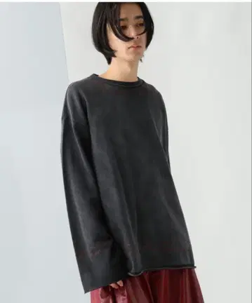 HARE 와이어 프린트 맨투맨 풀오버