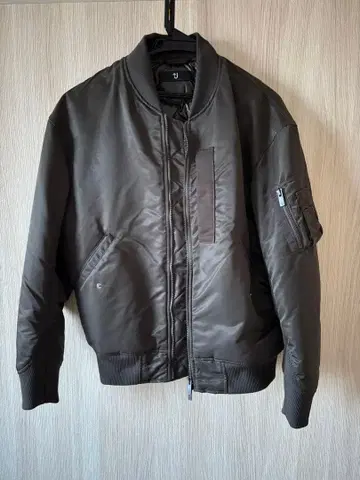 유니클로+J 하이브리드 다운 오버사이즈 MA-1 블루종 S 사이즈