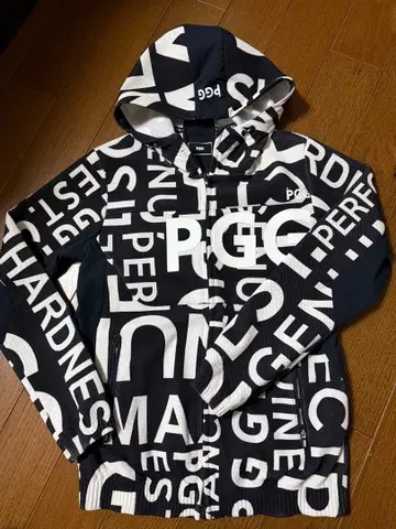 PGG 문자 프린트 후드 부착 자켓