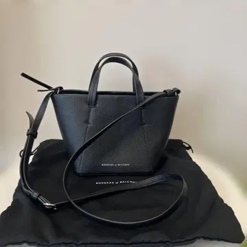 보더스 앳 발코니 블랙 가죽 숄더백, 크로스바디백 컨디션 최상