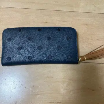 페르케 네이비 도트 패턴 장지갑 태슬 포함