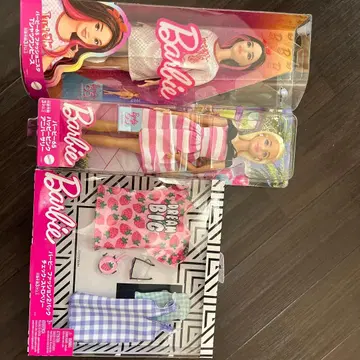 바비 65 시리즈 인형과 의상 세트