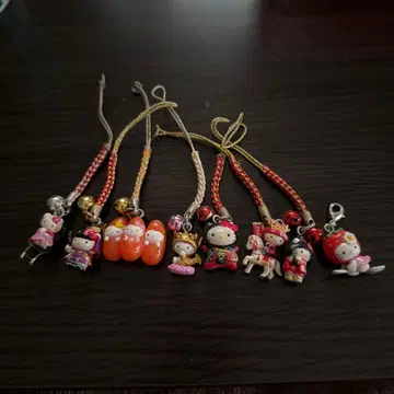 키티 지역 한정 스트랩 7개 세트 & 참 1개