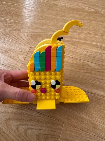 컬러풀한 레고 캐릭터