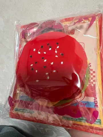 멜로 조이 킹 오브 버거 시리즈 레드 퀸 버거