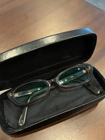 태팔랑 금제 셀룰로이드 안경 수제