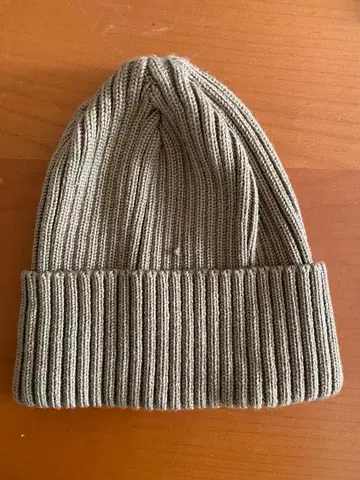 [새상품급] HYKE 하이크 베이지 리브 니트 모자