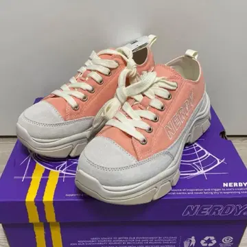NERDY [새상품] 통굽 스니커즈 24cm
