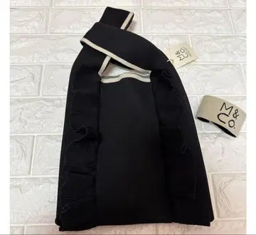 M&CO. 프릴 토트백 블랙