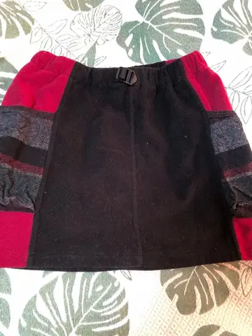 새상품급 마나스태쉬 헴프 스커트 플리스