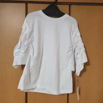 야마다야 FENNEL 소매 프릴 화이트 T셔츠