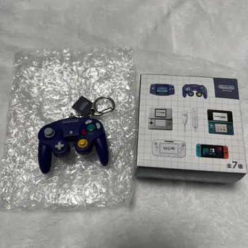 닌텐도 뮤지엄 하드 키링 게임큐브