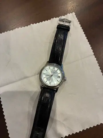 BULOVA 브로바 자동 시계