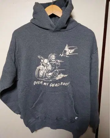 [ RUSSELL ATHLETIC 맨투맨 후드티 M ] 러셀 스컬