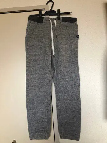 그레이 조거 팬츠 맨투맨 소재