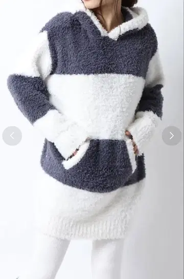 젤라또피케 BIG 후드티 룸웨어