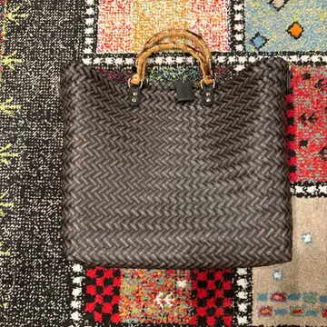 다크 브라운 뜨개질 토트백
