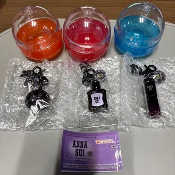 ANNA SUI 캡슐 토이 키체인 세트
