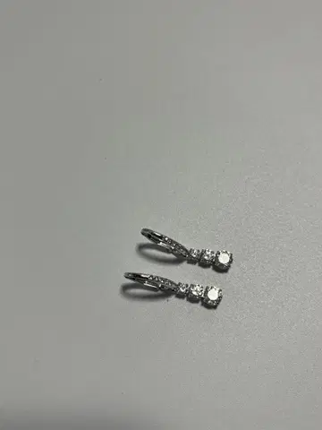 Swarovski 크리스탈 귀걸이