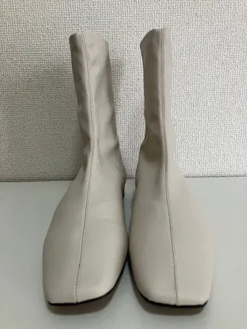 DIANA F by WELLFIT 스퀘어토 숏부츠