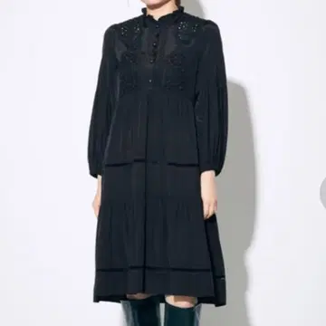 Diagram 핀턱 컷워크 튜닉 블랙