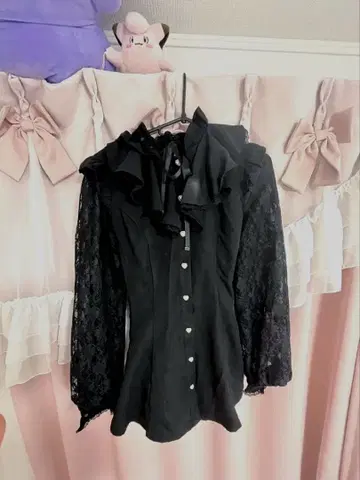 시크릿 허니 소매 슬릿 레이스 프릴 셋업