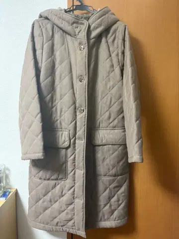 BEAMS HEART 베이지 퀼팅 퍼 자켓