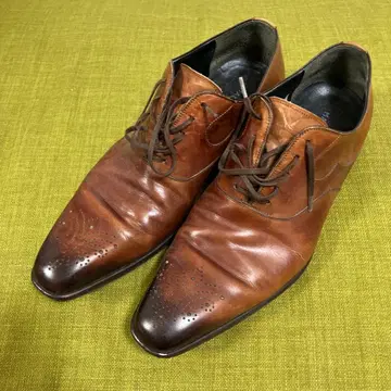 MAGNANNI 브라운 드레스 신발