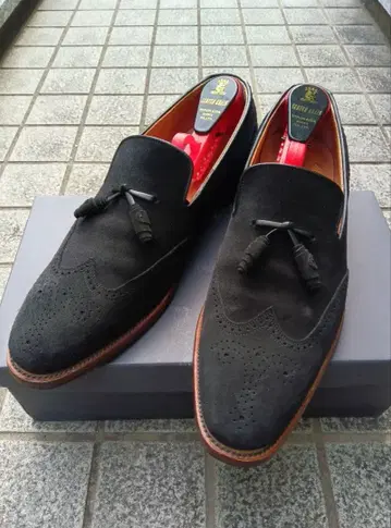 스코치 그레인의 스웨이드 로퍼 SCOTCH GRAIN