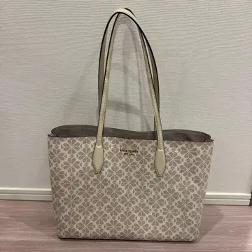 케이트 스페이드 토트백 베이지 A4 수납 가능