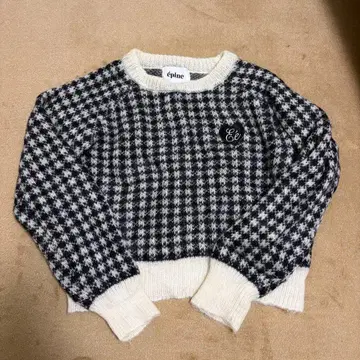 epine 에피누 check mohair knit 체크 모헤어 니트 블랙