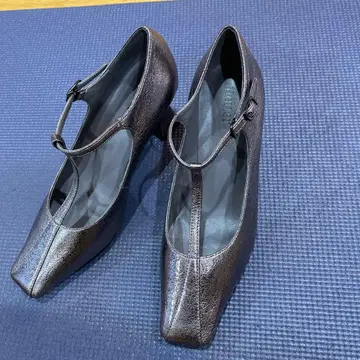 nouer 메탈릭 브라운 펌프스