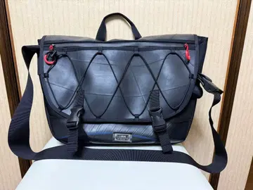 SEAL MESSENGER BAG AMBIDEXTROUS