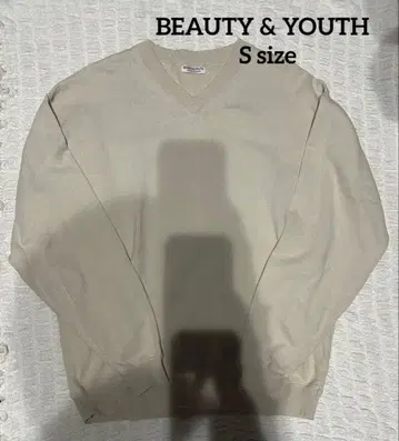 BEAUTY&YOUTH FRIZZ 코튼 12 게이지 V넥 니트 S
