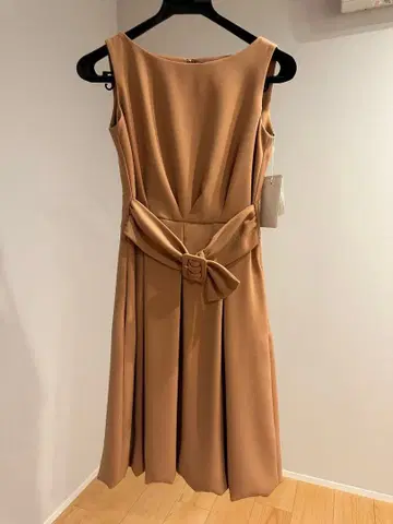 M'S GRACY 베이지 리본 드레스