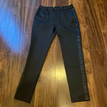 사이드 스트라이프 여성 팬츠 블랙