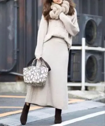 AG 바이 아쿠아걸 케이블 니트 셋업