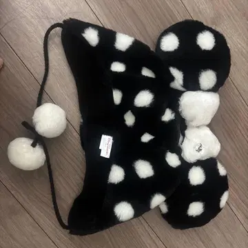 단종 디즈니 물방울 패턴 팬캡