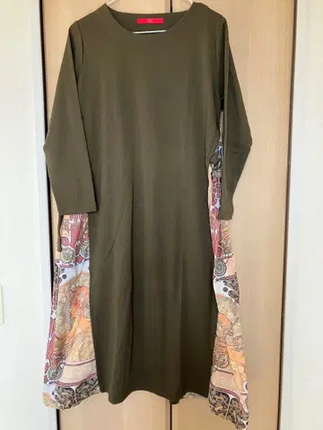 graniph 뮈샤 컷 원피스