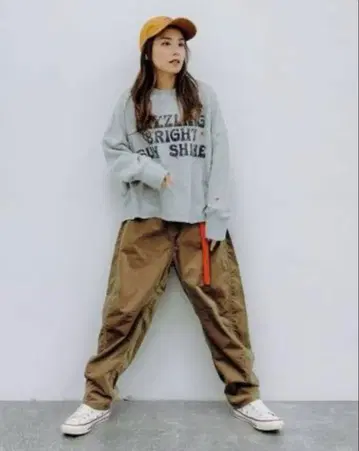 니코앤드 MODE NORM CORE 자수 x 프린트 맨투맨