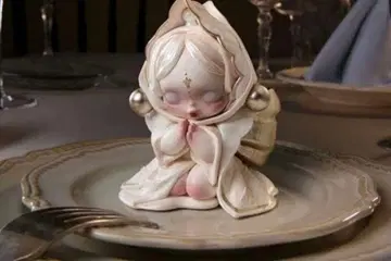 The Feast Begins 피규어